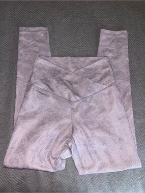 NWOT Aerie Offline grey short court leggings. Size small. Inseam is 25”